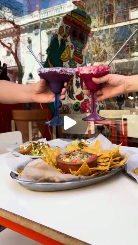Margaritas y nachos en Chacarita